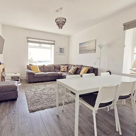 Plas Darien-3 Bed Apt- Sea Views - Sleeps 5 Trearddur Dış mekan fotoğraf