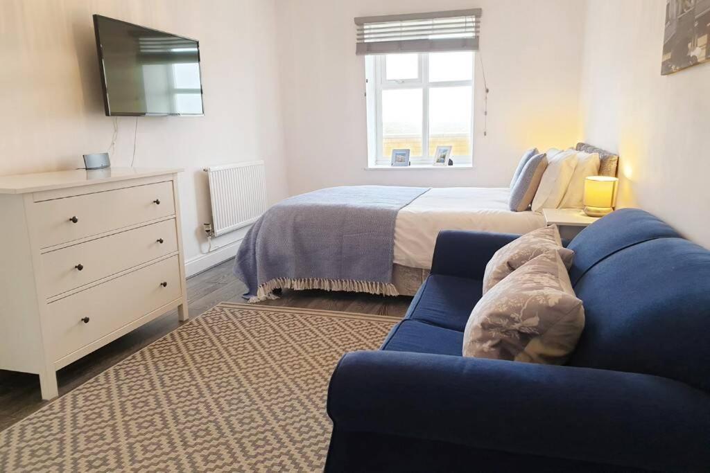 Plas Darien-3 Bed Apt- Sea Views - Sleeps 5 Trearddur Dış mekan fotoğraf