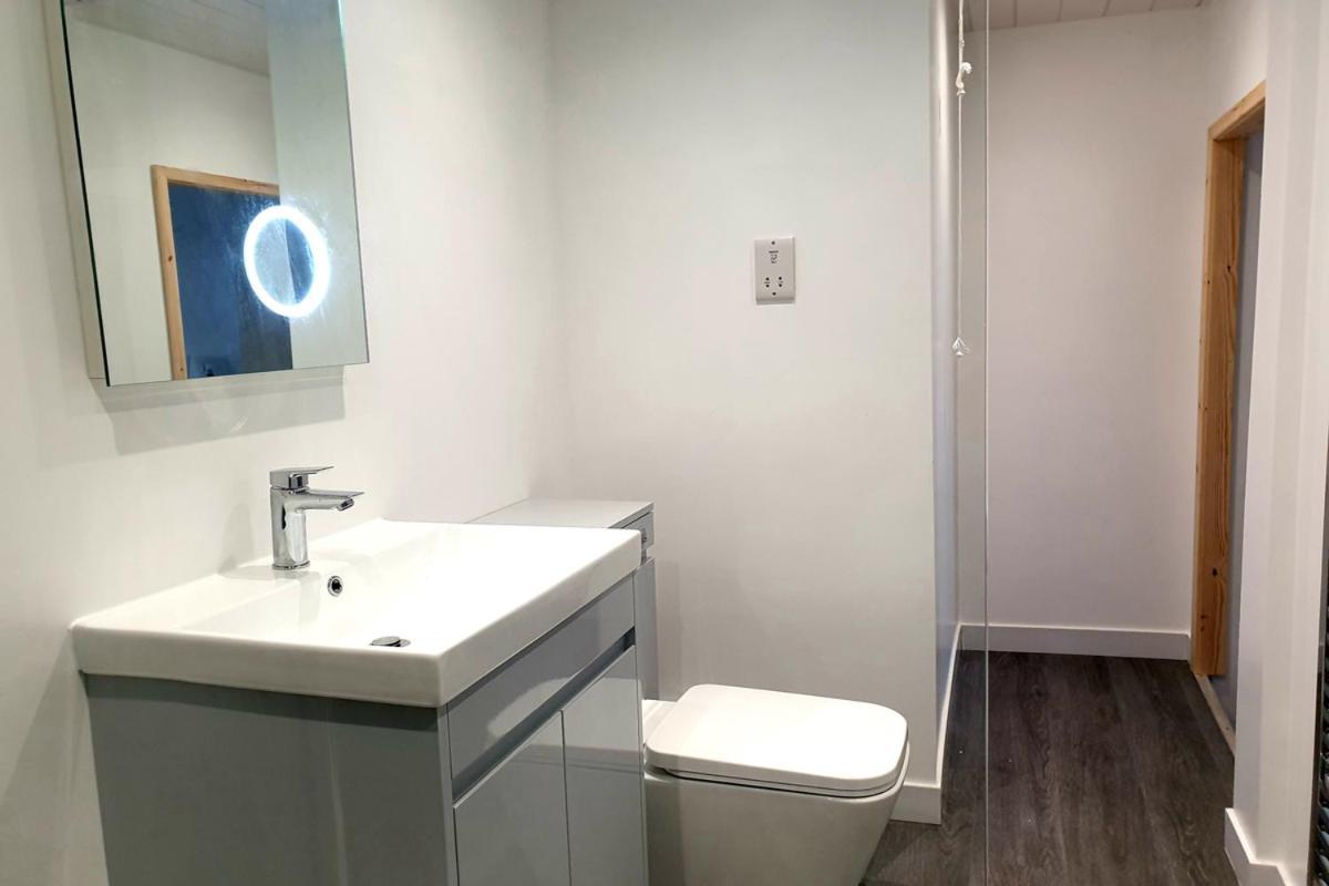 Plas Darien-3 Bed Apt- Sea Views - Sleeps 5 Trearddur Dış mekan fotoğraf